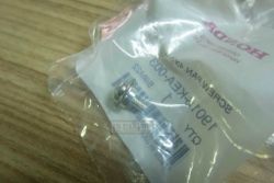 19016-KEA-003. SCREW, PAN, 4X8.5