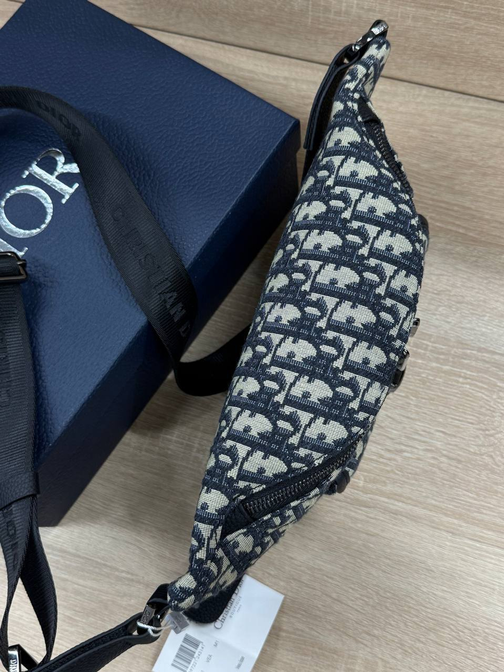 Поясная сумка Dior