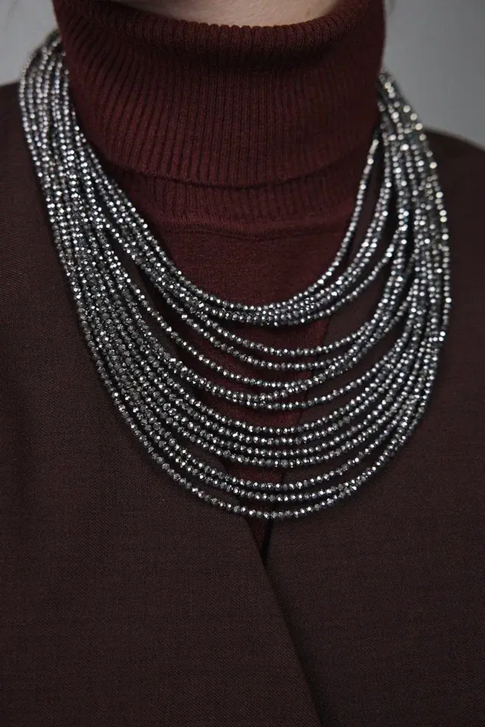 Колье каскад "Венеция, оттенок марказит, венец.стекло, натур.кожа