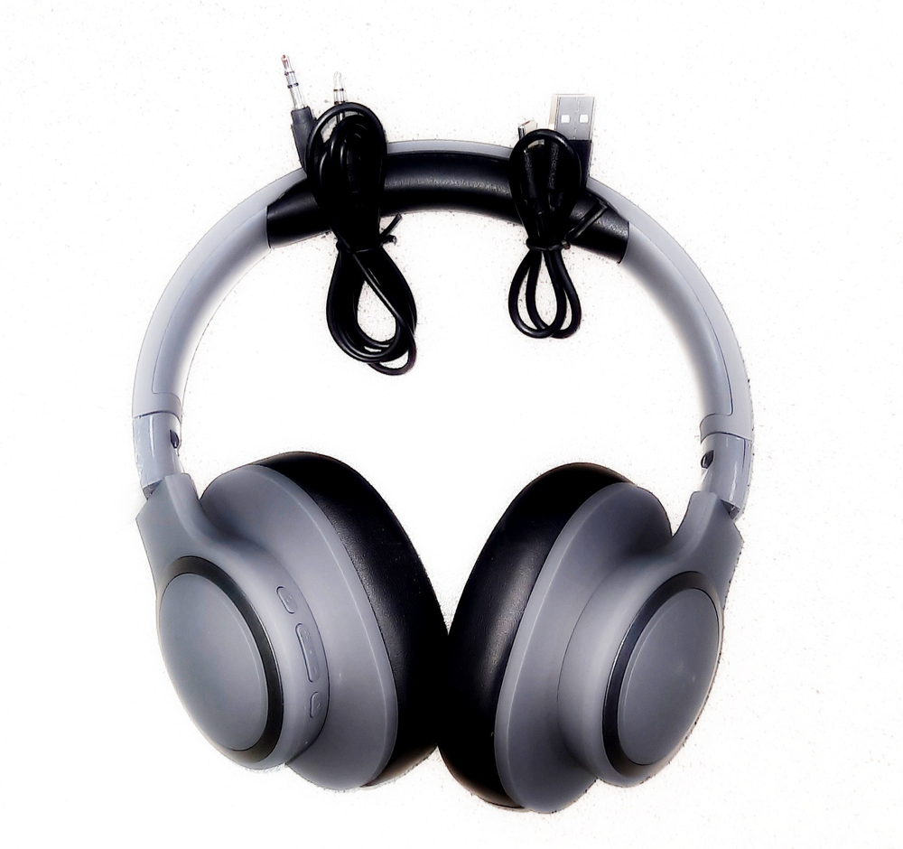 Наушники беспроводные Fashion Boutique P2962 (TF/AUX)