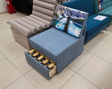 Кресло-кровать Миник 65 см, велюр Rich Biruza, купон Пейзаж, 11000 руб.