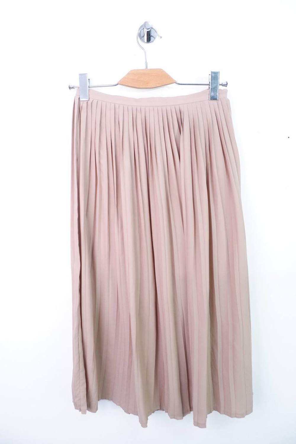 Юбка-плиссе Kira Plastinina нежного оттенка, маркировка М, визуально на 46 размер