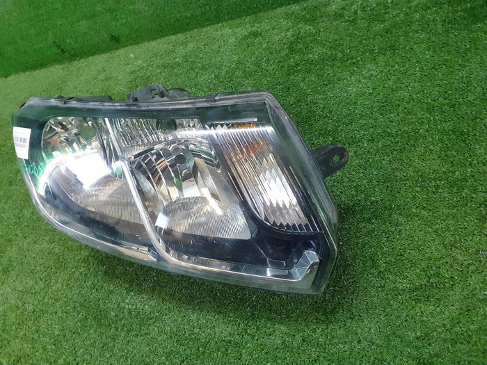 Битая Фара правая Lada Largus 1 (2021-н.в.) галоген