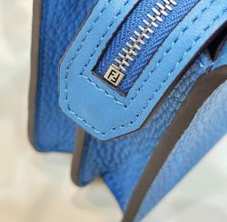 Fendi Peekaboo ISeeU XCross 23 cm