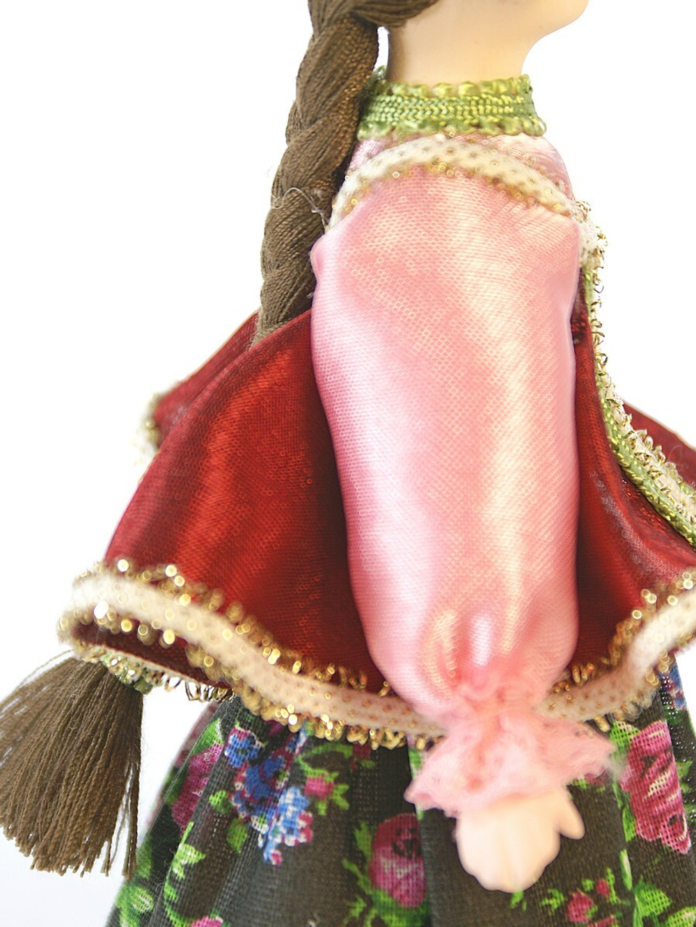 Кукла коллекционная девушка в русской праздничной одежде