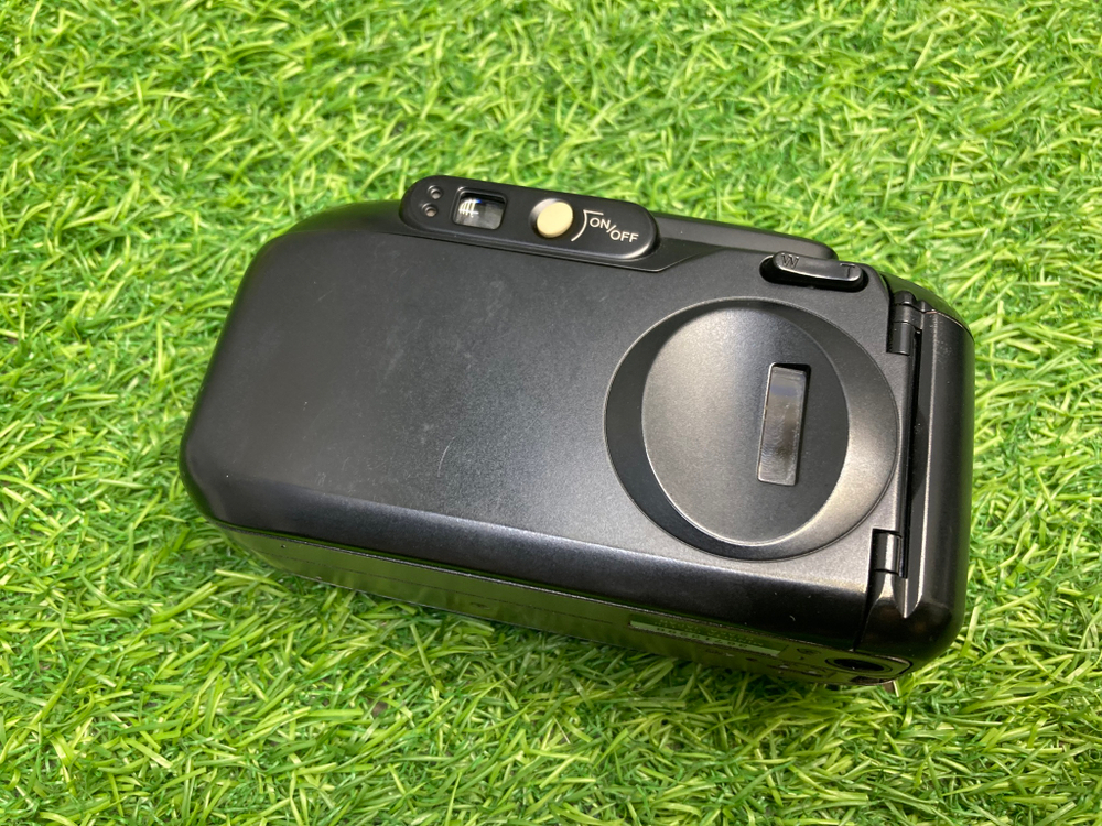 Minolta Riva Zoom 70W
