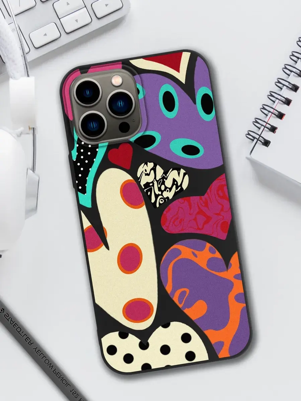 Чехол на iPhone 16 Pro Max