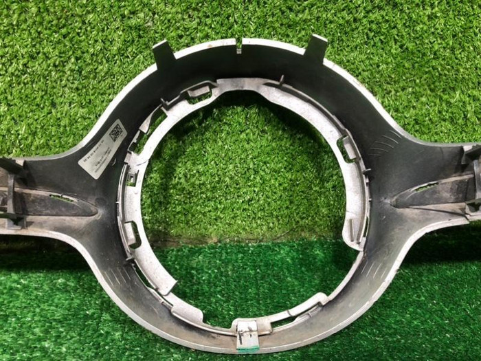 Накладка решетки радиат. Mercedes C w205 18-23 AMG