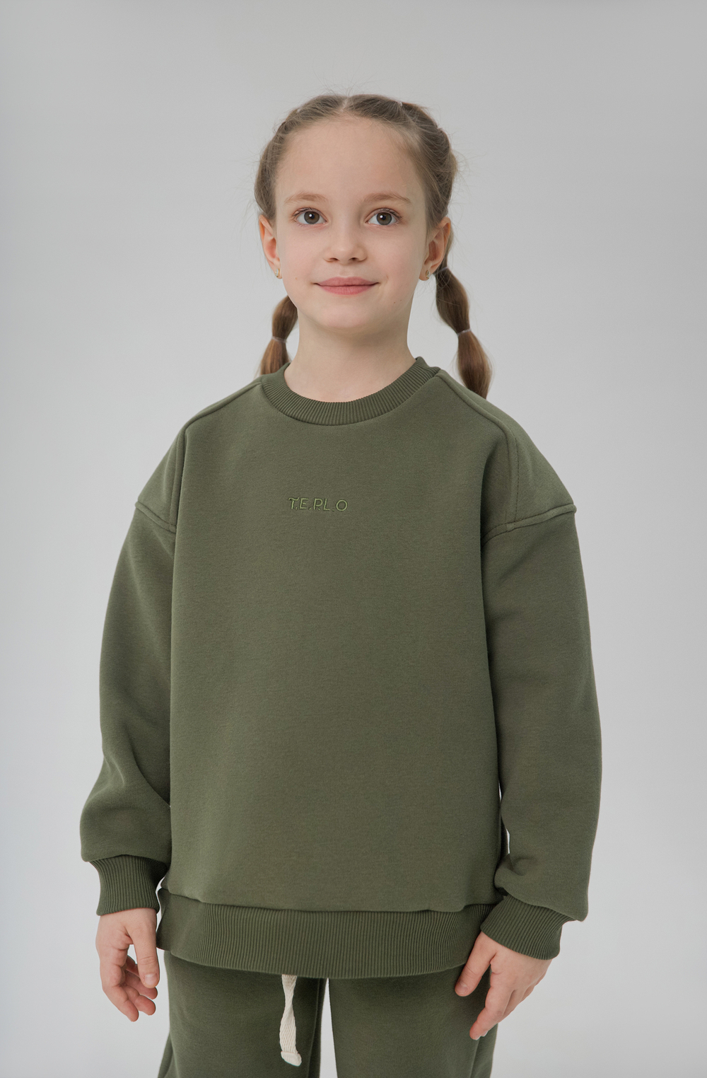 Свитшот с начёсом в стиле oversize Хвоя