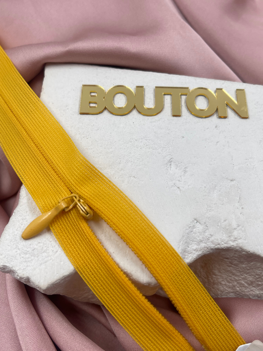 Молния Riri потайная неразъемная, Т3, цвет тыквенный светлый 2307