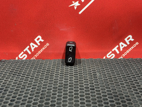 Кнопка люка