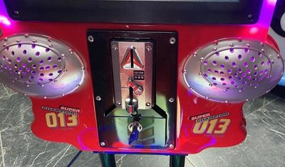 Автомат с видеоигрой «Мотобайк»