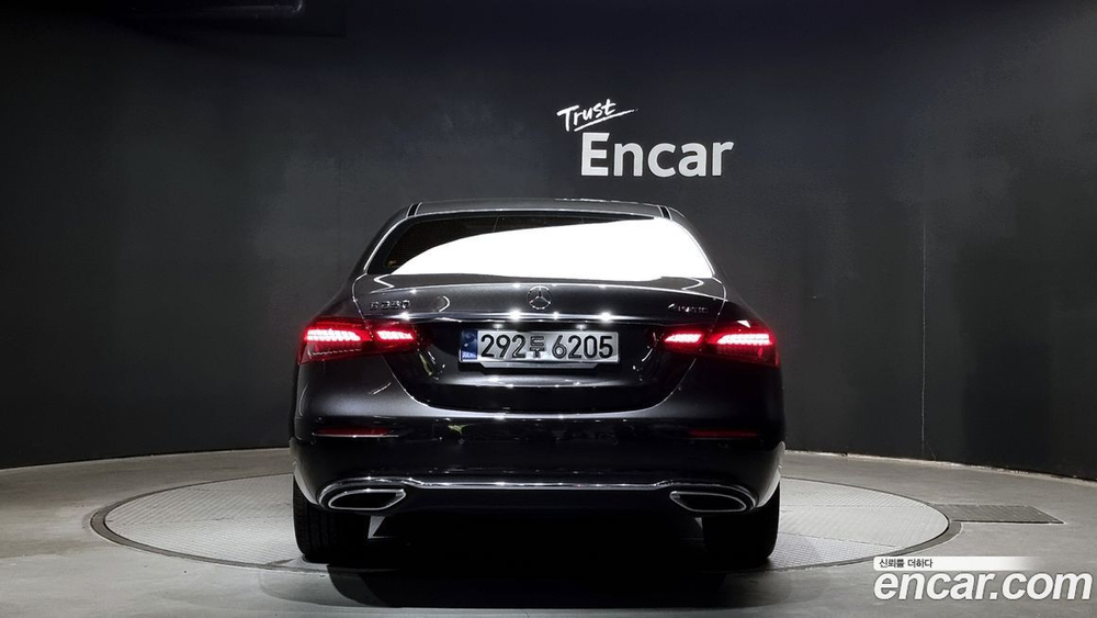Mercedes-Benz E-Class W213 E350 4MATIC Avangarde (05.2021)