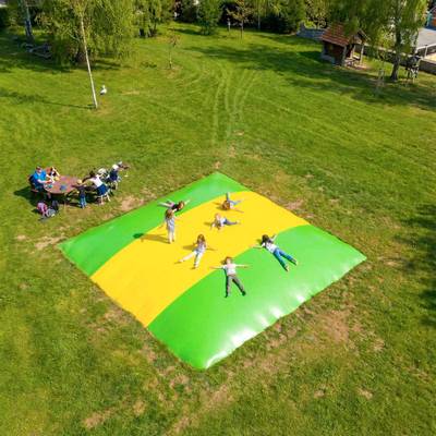 Надувная подушка «Зелёная опушка» для установки в грунт, 11×7×2 м