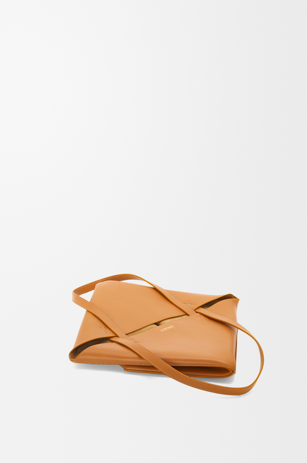 Loewe Средняя складная сумка-тоут Puzzle Fold из блестящей телячьей кожи, светло-коричневый