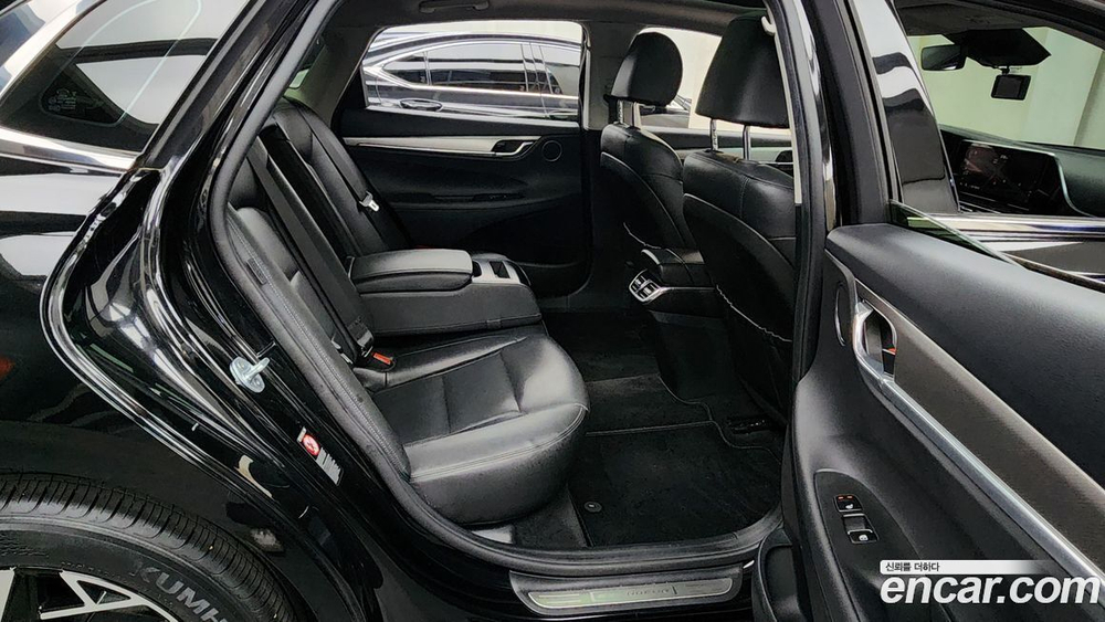 Hyundai The New Grandeur (Azera) IG Hybrid Premium Choice (06.2020)