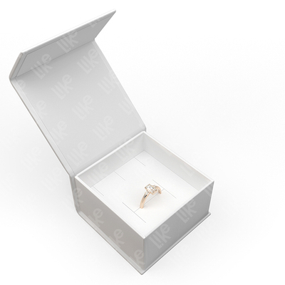 Футляр картонный с перекидной магнитной крышкой, cерия "Румба", 60х60х36 мм