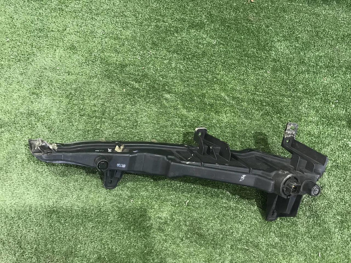 ДХО правый Genesis G90 (2016-2019)