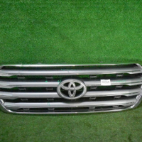 Решетка радиатора Toyota Land Cruiser 200 (2007-2012)