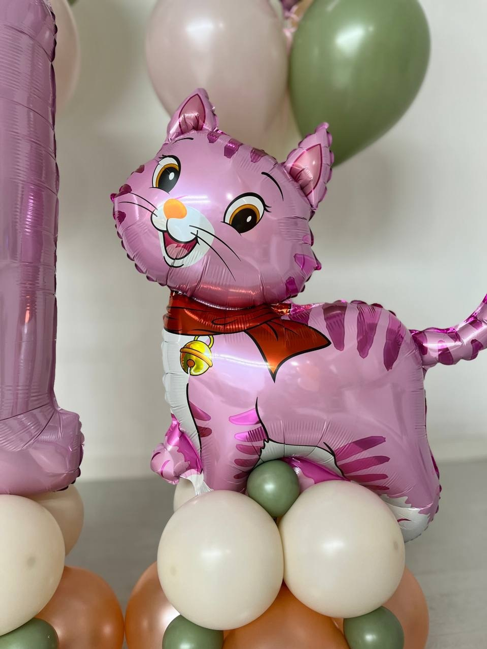 Набор воздушных шаров на годик, Кошка розовая №2363