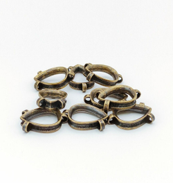 Петля темлячная из латуни