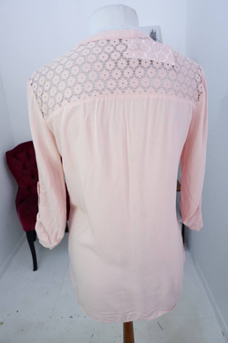 Блузка Atmosphere с кружевными вставками, маркировка 40, визуально на 46 размер