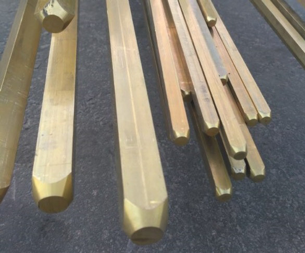 Квадрат латунный ЛС59