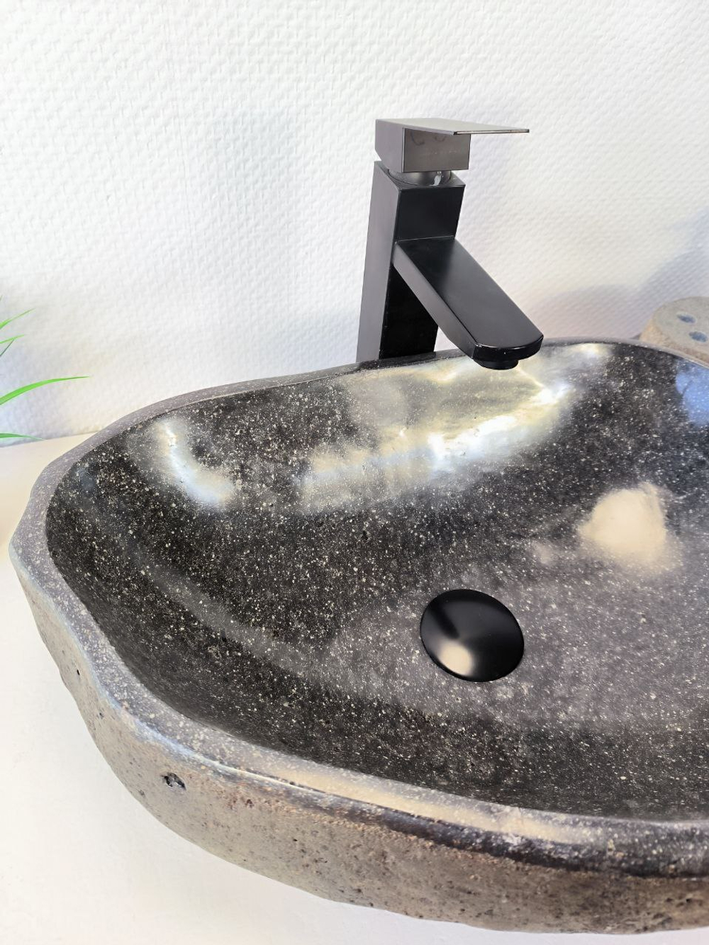 Раковина из речного камня RS-65968 49х34х15 из натурального камня
