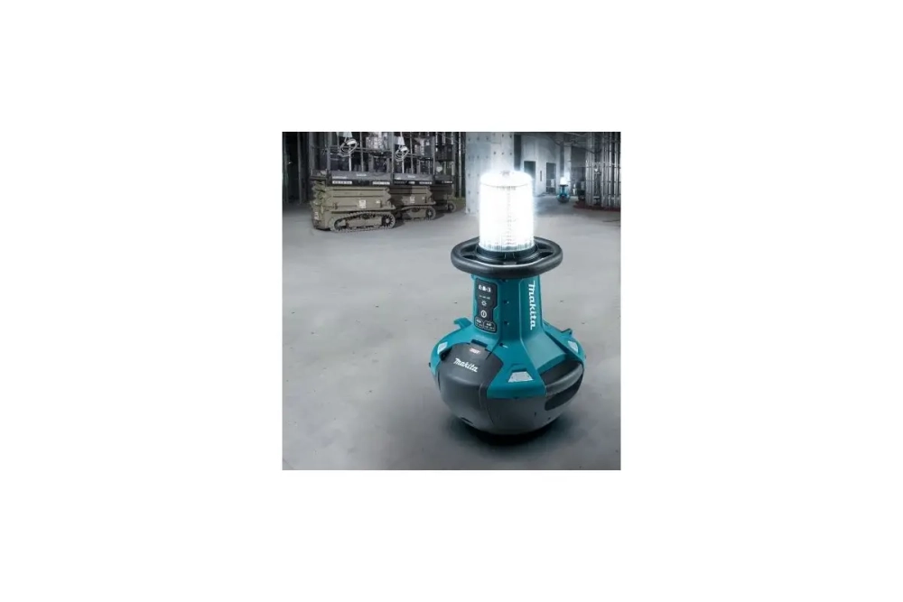 Аккумулторный фонарь Makita ML010G