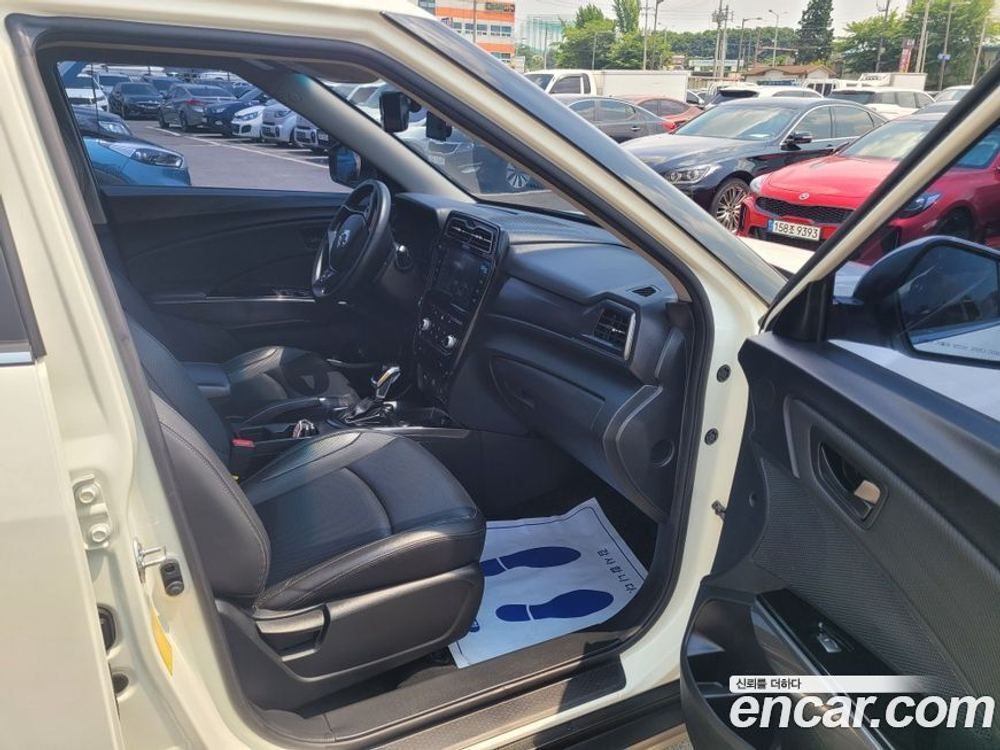 KG Mobility (Ssangyong) Very New Tivoli Бензин 1.5 2WD (05.2020)
