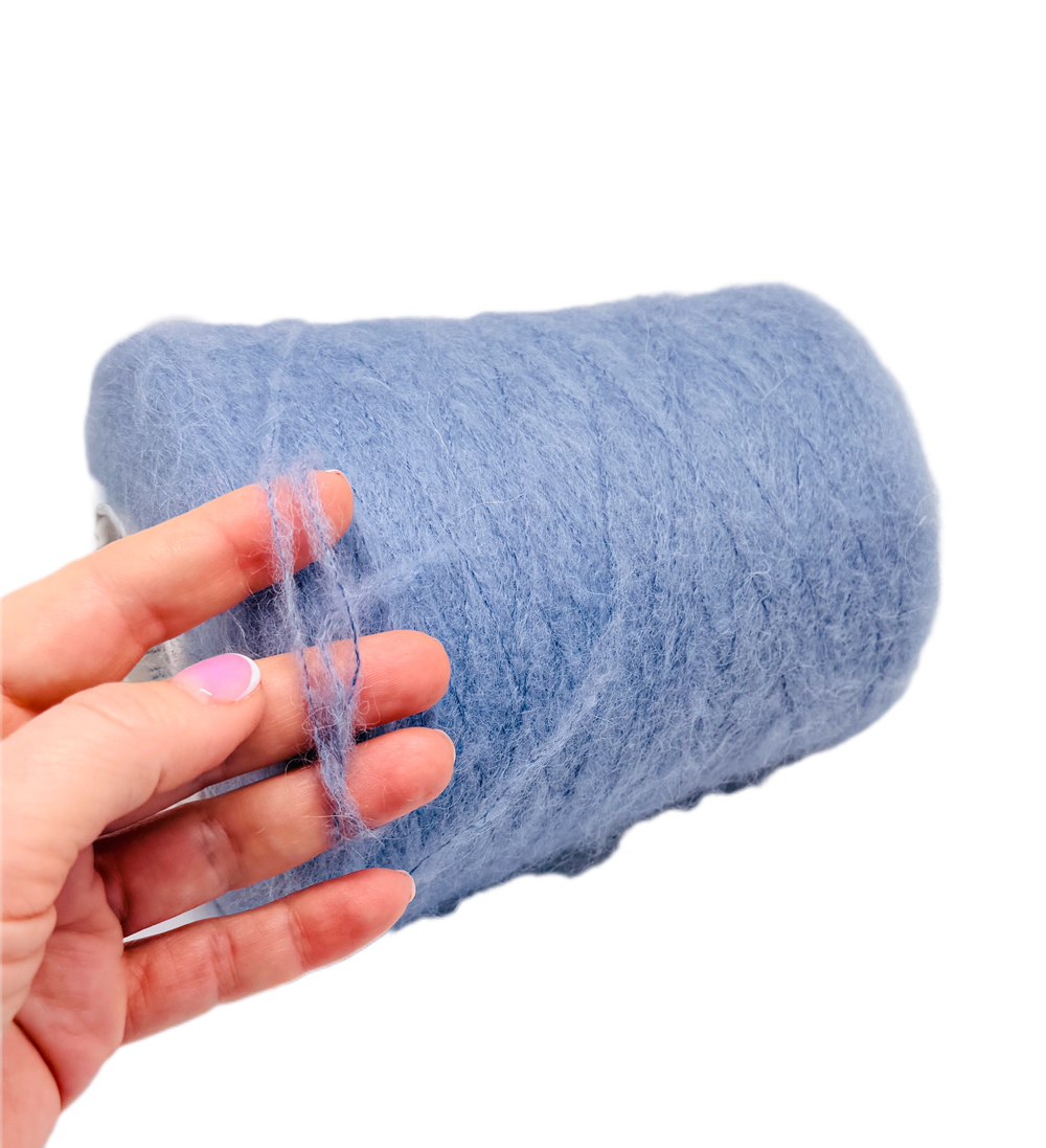 Пряжа на бобине 370г( Италия) 30%альпака 20:%шелк 20% мохер 12% меринос 18% п/а