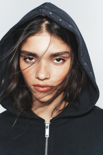 Свитшот с заклепками и эффектом потертости - ZARA