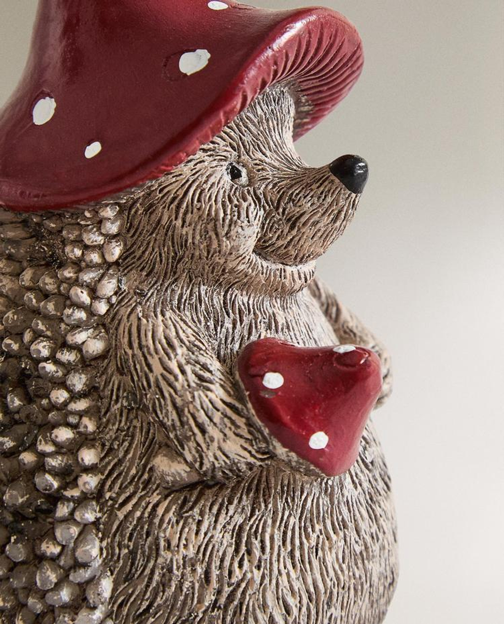 ZARA HOME НОВОГОДНЯЯ СВЕЧА «ЕЖИК», СЕРЫЙ