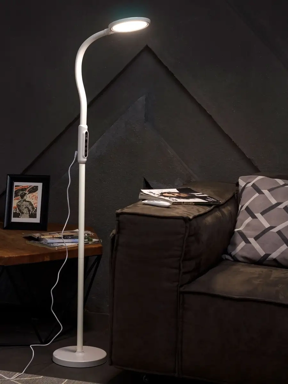 Лампа напольная светодиодная, торшер