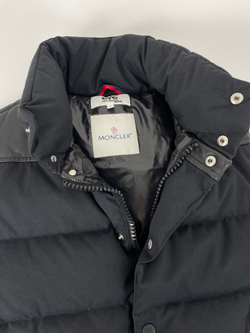 Жилет Moncler
