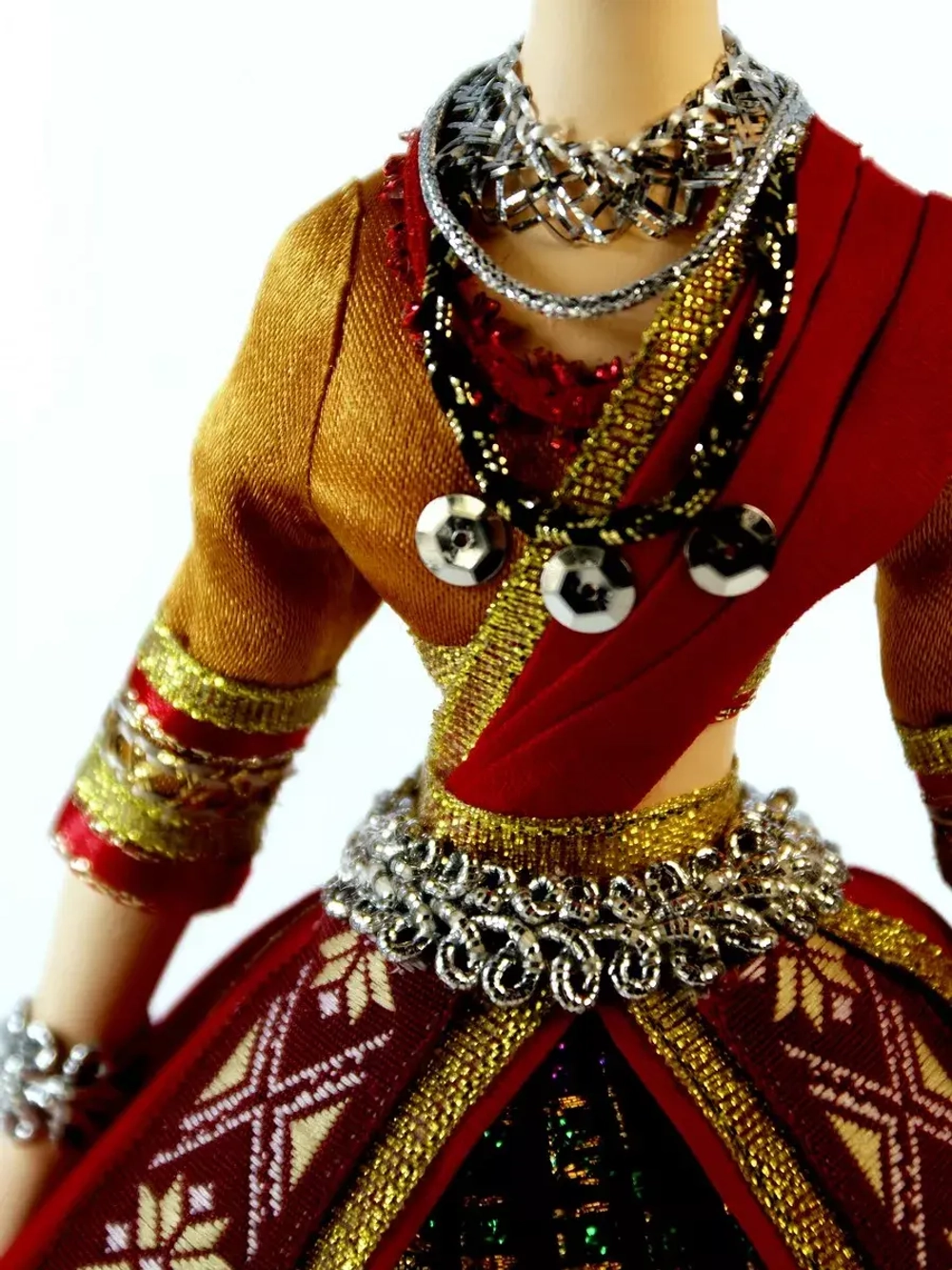 Кукла коллекционная Танцовщица. Индия