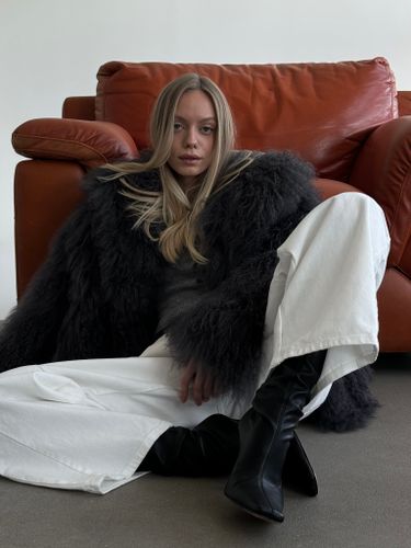 Шуба из ламы в цвете графит