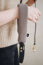 Поводок "Пони-маскарпони" серый