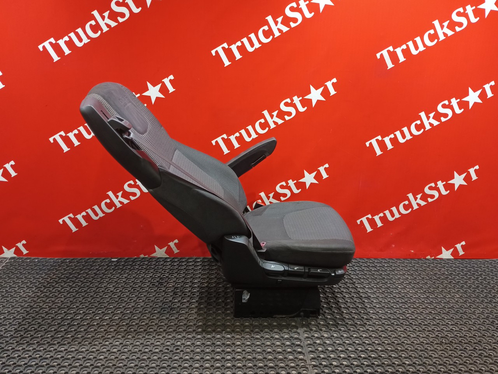 Сиденье пассажирское пневматическое