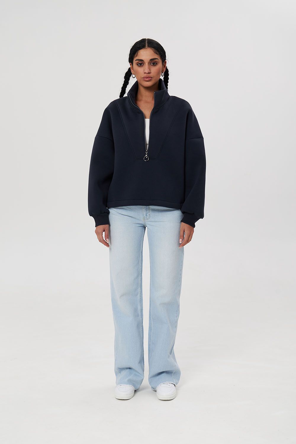 Утепленная олимпийка на молнии из премиум футера черничного цвета