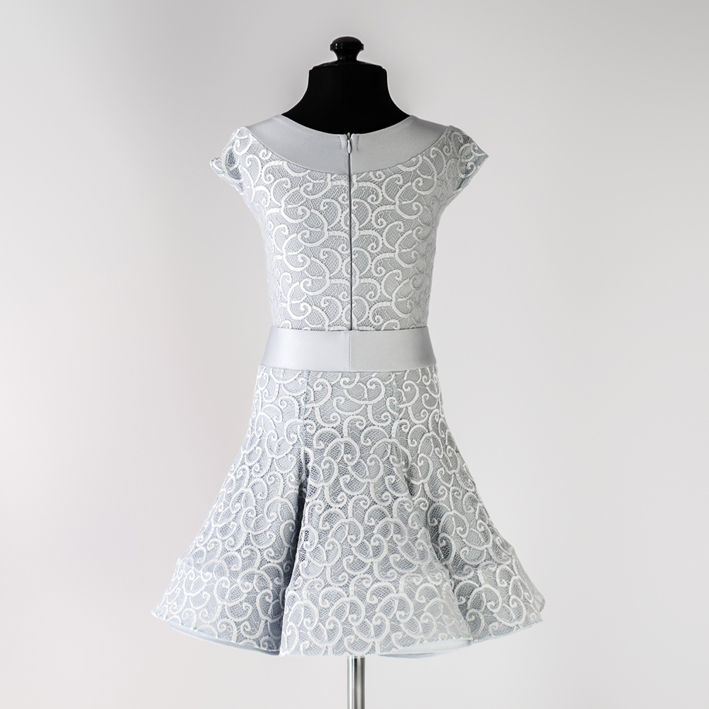 платье для танцев с гипюром