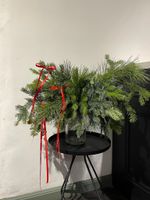 Букет из нобилиса, кедра , пихты в вазу