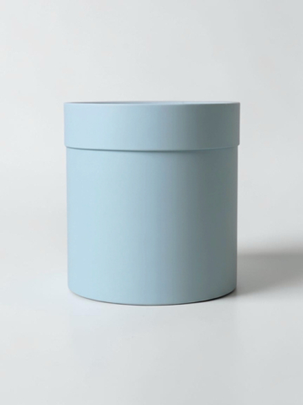 Плотная шляпная коробка с крышкой без лент. Цвет; Нежно голубой.