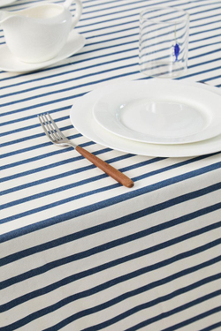 ZARA HOME ОВЕРЛОЧНАЯ ПОЛОСАТАЯ СКАТЕРТЬ, СИНИЙ