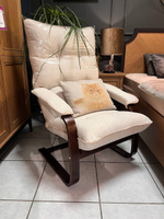 Arben RAVENA IVORY, Отделка- Vektor SOFA LEATHER №20, Основание - Орех