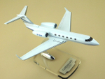 Модель самолёта Gulfstream 450 (М1:100)