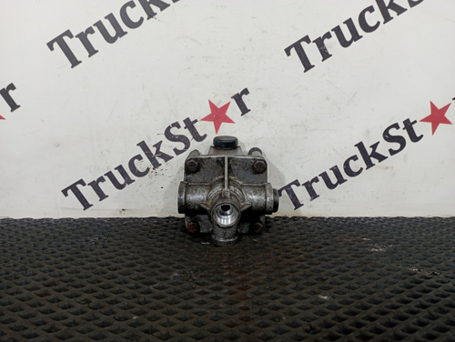 Клапан ускорительный