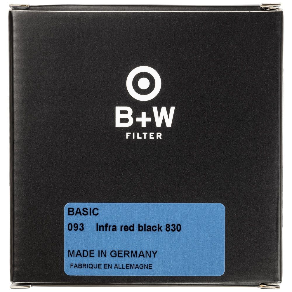 B+W BASIC 093 IR Black Red 830 67mm. Светофильтр инфракрасный для фотосъёмки