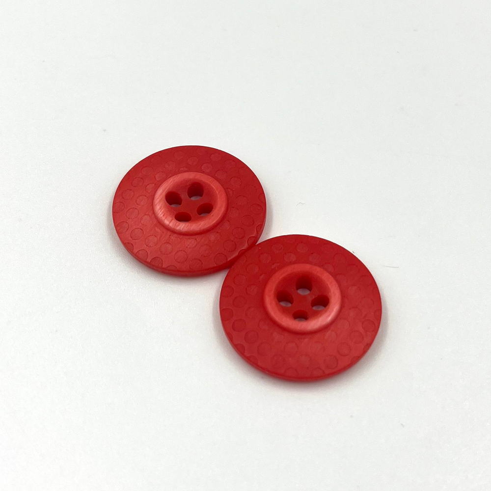 Пуговицы красные в точку