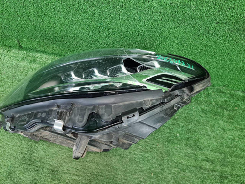 Битая Фара левая Mercedes C w205 (2018-2023) LED